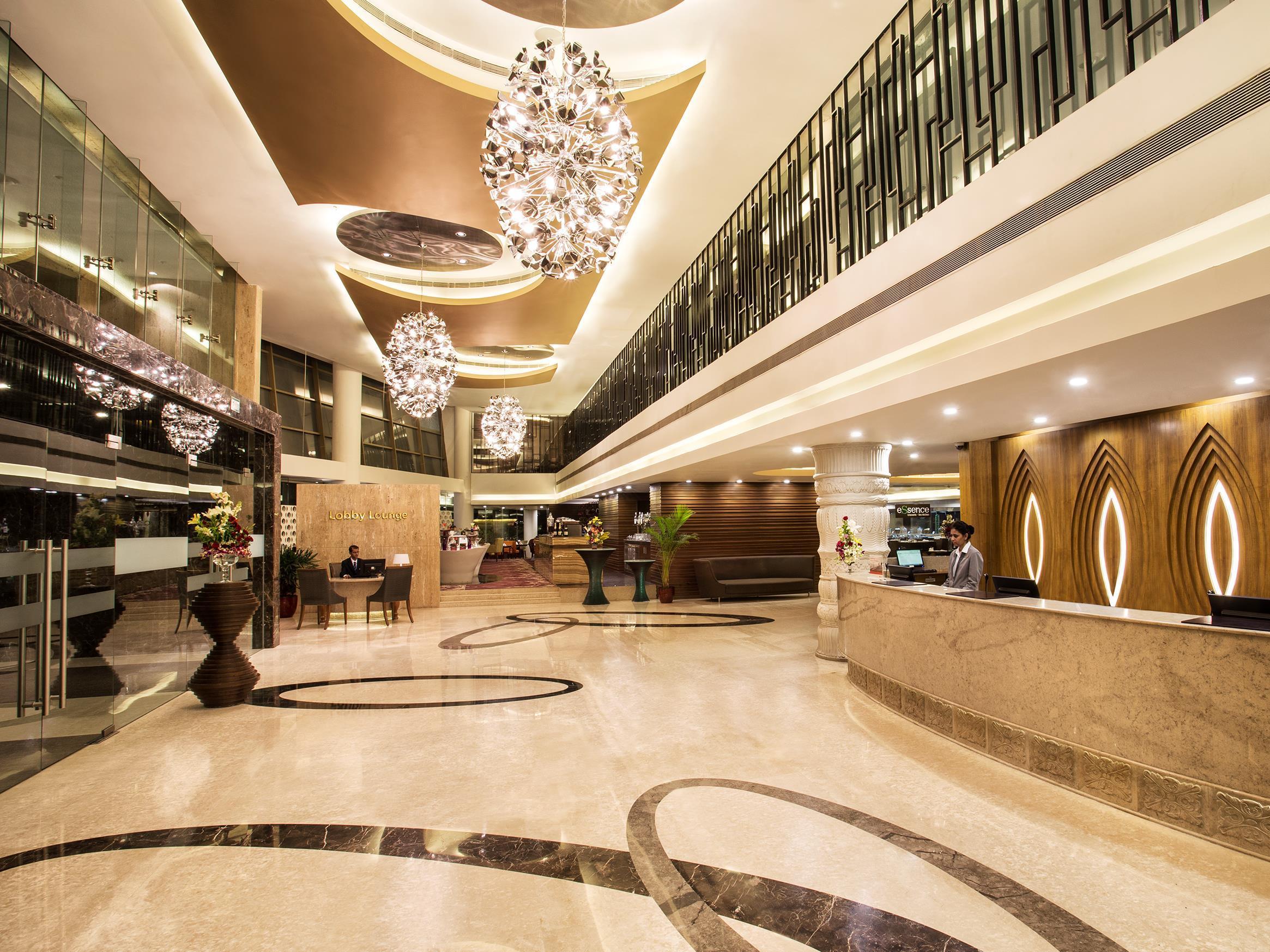 Crowne Plaza Ahmedabad City Centre By Ihg Extérieur photo